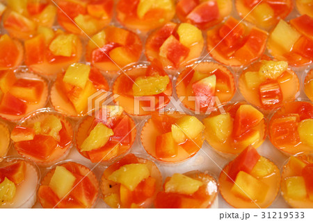thai dessert made from stirred bean mixed with sug 31219533