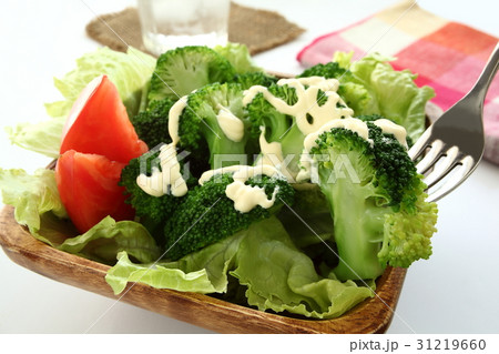 ブロッコリー　サラダ 31219660