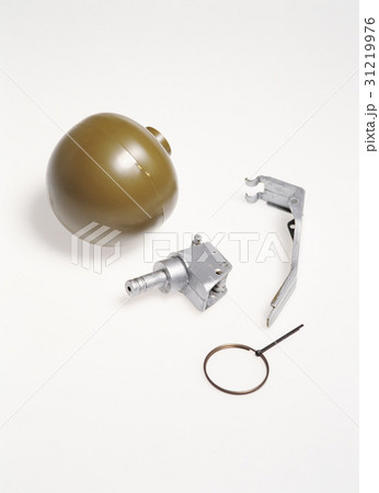 ヌキ 切り抜き 武器 31219976