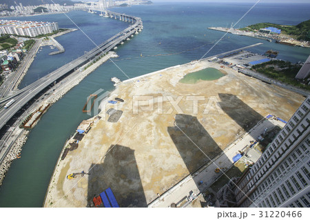 建築 高層ビル 広安大橋 31220466