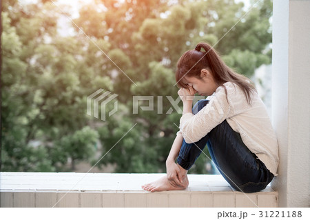 woman feel depression woman feel depression 31221188