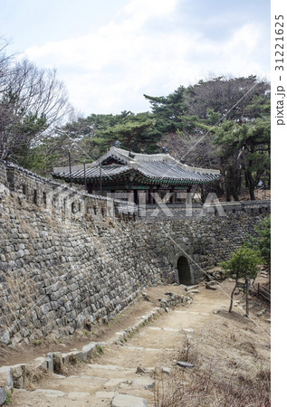 南漢山城 城壁 世界文化遺産 31221625