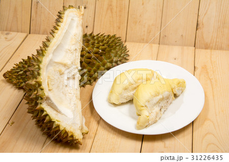 durian mon thong is king of fruits 31226435
