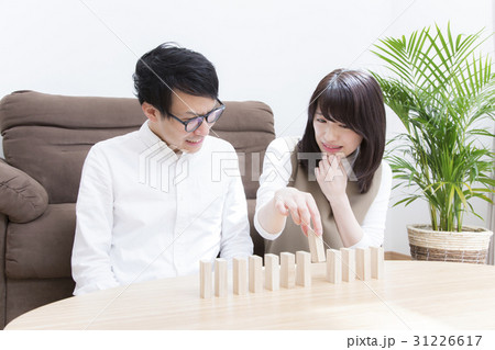 人生設計イメージ ドミノを並べる 人生設計イメージ ドミノを並べる 31226617
