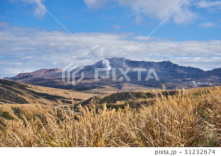 阿蘇中岳の噴気 31232674