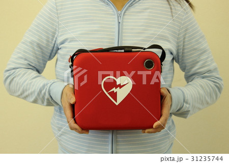 AED、自動体外式除細動器 31235744