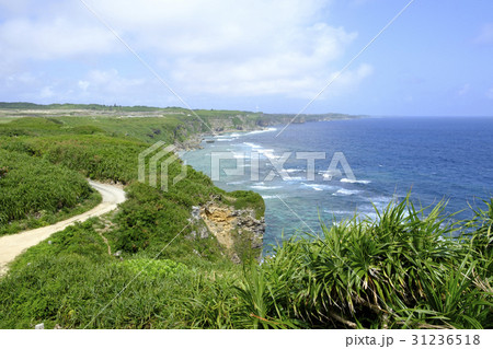 宮古島　ムイガー断崖付近から見た七又海岸 31236518