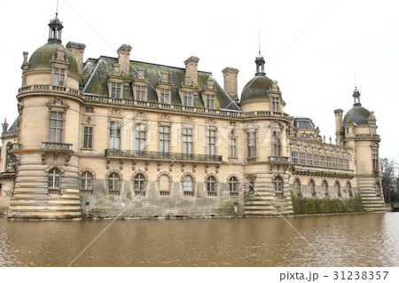 Chateau de Chantilly in France  31238357