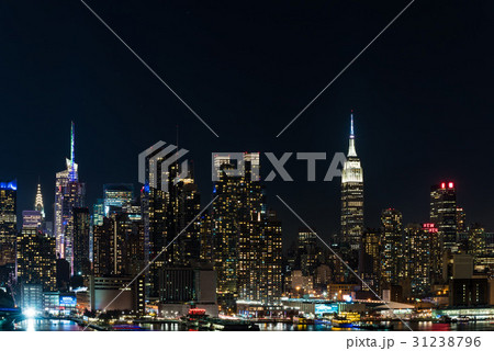 ニューヨーク・マンハッタンのパノラマ 夜景 ニューヨーク・マンハッタンのパノラマ 夜景 31238796