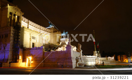 海外旅行　ローマの夜景 31239221