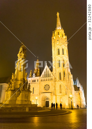 マーチャーシュ教会の夜のイメージ マーチャーシュ教会の夜のイメージ 31242880