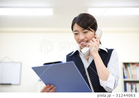 病院の受付 病院の受付 31244063