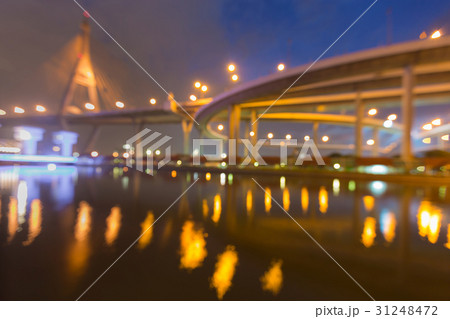 Night blurred bokeh suspension bridge  31248472