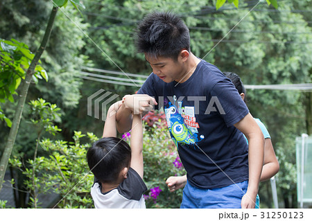 10代 十代 ティーンエイジャー 31250123