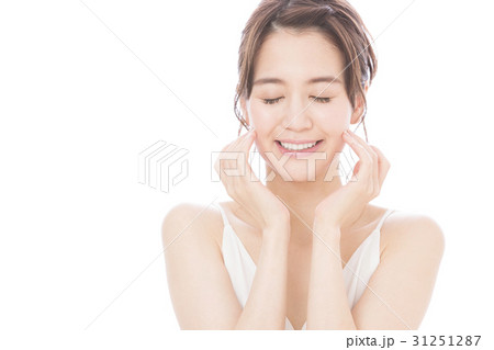 ビューティー　女性　オーラルケア　スキンケア　ビューティ　若い女性　美容 31251287