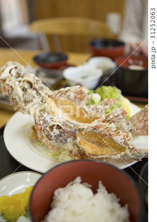 魚の唐揚げ 31252063