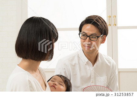 寝汗をかく子供 31253857