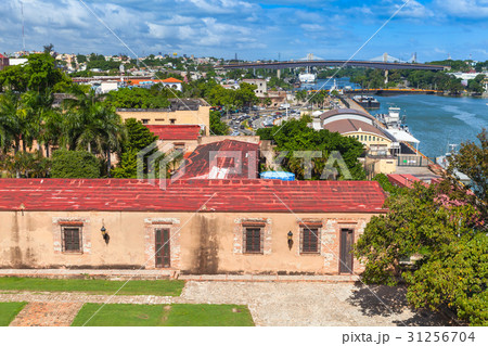Ozama river, cityscape of Santo Domingo 31256704