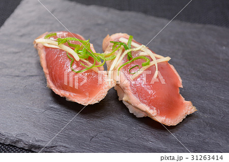 おいしい鰹の握り鮨 おいしい鰹の握り鮨 31263414