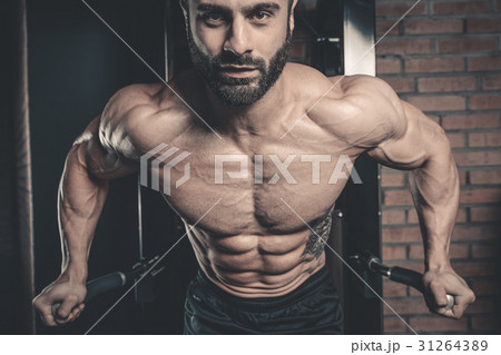 Brutal caucasian handsome fitness men on diet training chest pum 31264389