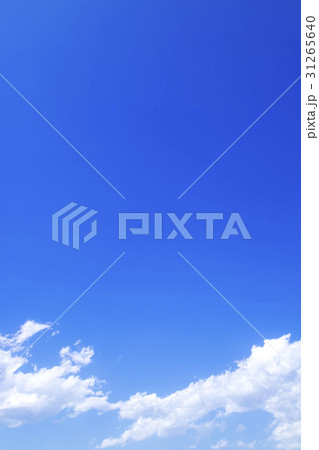 青空 空 雲 春の空 背景 背景素材 4月 コピースペース 青空 空 雲 春の空 背景 背景素材 4月 コピースペース 31265640