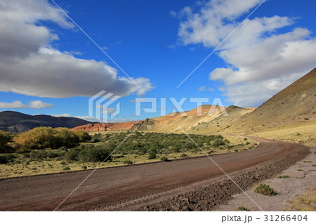Beautiful badlands in the Chubut valley, Argentina 31266404