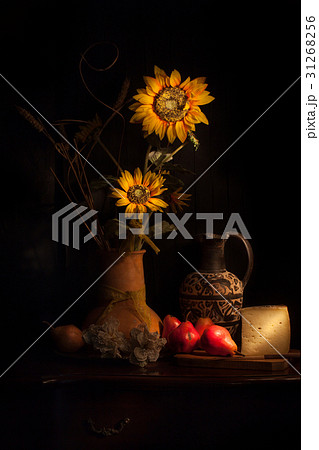 Sunflowers  Pears And Cheese 31268256