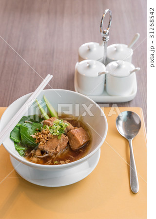 Noodle with pork stew Noodle with pork stew 31268542