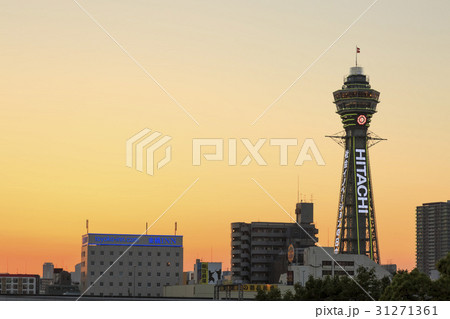 大阪・夕暮れの新世界 31271361