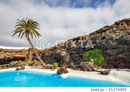 Jameos del Agua pool in volcanic cave, Lanzarote Jameos del Agua pool in volcanic cave, Lanzarote 31274005