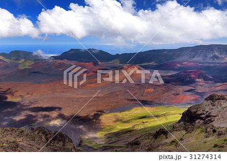 Stunning landscape of Haleakala volcano crater 31274314