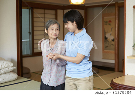 在宅介護 31279504