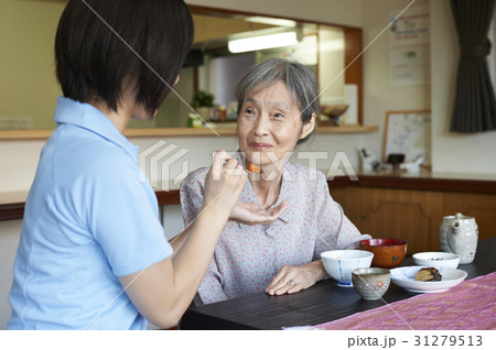 在宅介護 31279513