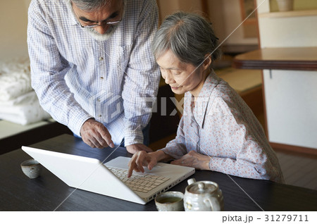 在宅介護 31279711