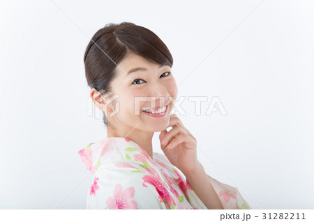 浴衣の女性 31282211