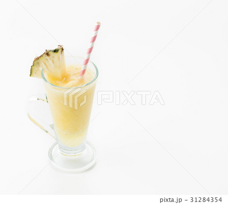 pineapple smoothie pineapple smoothie 31284354