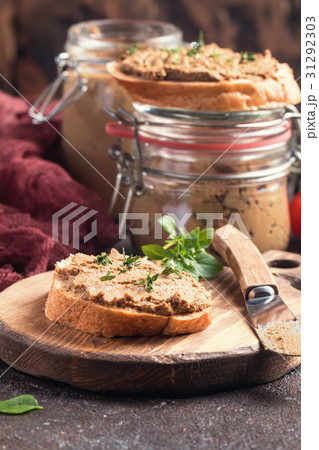 Fresh chicken liver pate Fresh chicken liver pate 31292303