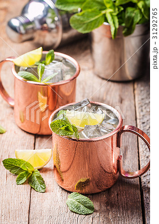 Moscow mule cocktail 31292765