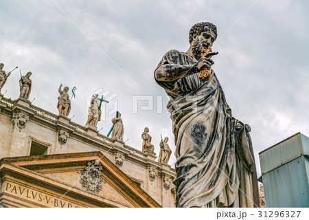 Statue of apostle Peter in front of St. Peter Statue of apostle Peter in front of St. Peter 31296327