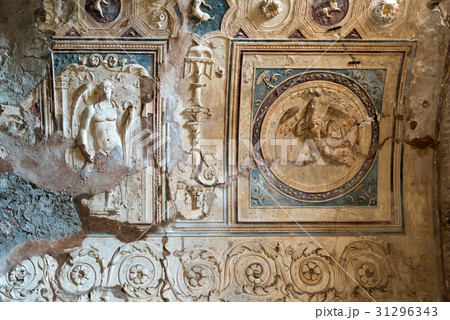 Detail of the interior baths in Pompeii, Italy Detail of the interior baths in Pompeii, Italy 31296343