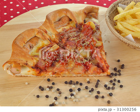 Delicious italian pizza served on white plate 31300256