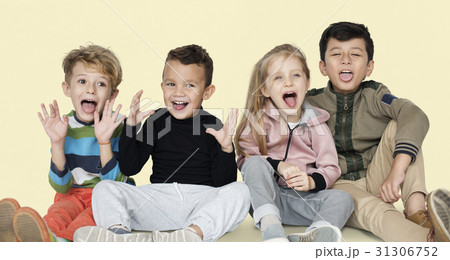 Little Children Gathering Together Smiling Happy 31306752