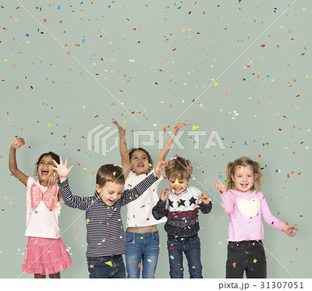 Children Smiling Happiness Friendship Celebration 31307051