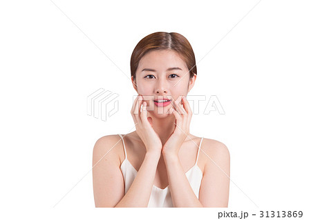 Asian woman skin care image on isolate background 31313869
