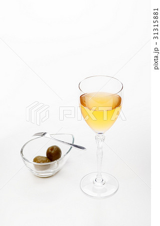 梅の実と梅酒 31315881