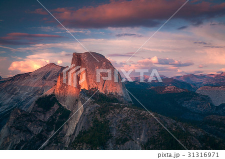Halfdome Sunset Yosemite California Halfdome Sunset Yosemite California 31316971