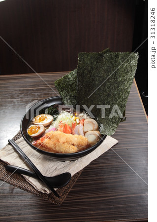 ramen 31318246
