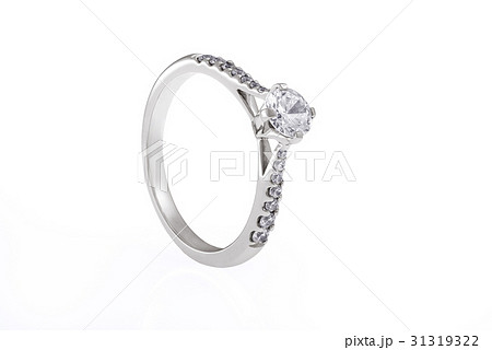 Silve Engagementr Ring with Swarovski Crystals 31319322