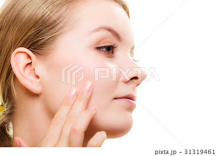 Face girl with healthy pure complexion. Skin care. 31319461