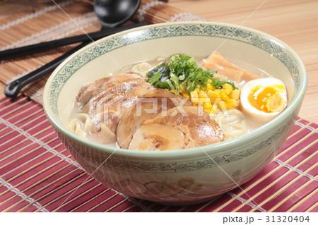 ramen  31320404